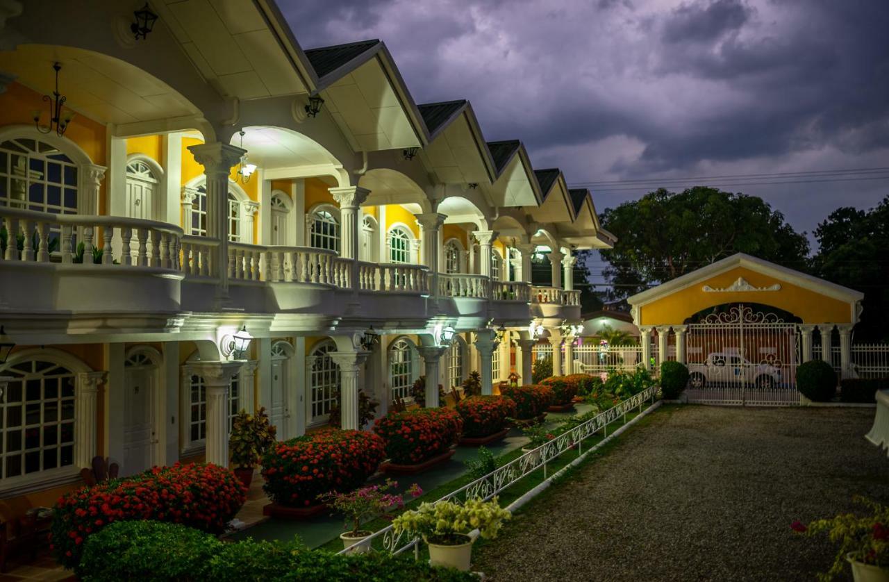 Hotel Andrea Neily 外观 照片