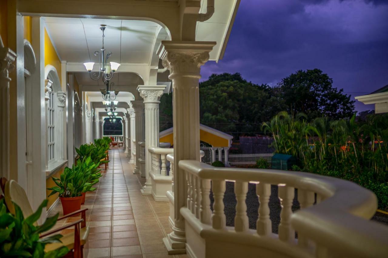 Hotel Andrea Neily 外观 照片